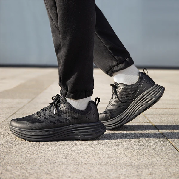 ActiveFloat Men's Comfortable Lightweight Running Shoes - All Black - Image 9