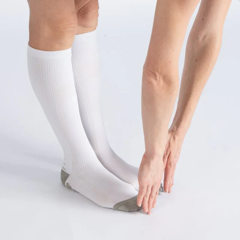 FlexRelief™ Compression Socks – White Gray - Image 3