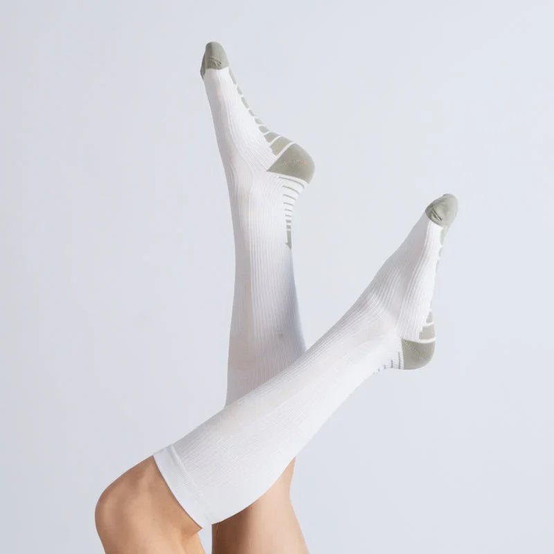 FlexRelief™ Compression Socks – White Gray - Image 4
